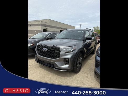 Used 2025 Ford Explorer ST-Line w/ Premium Package AWD/4WD image 1