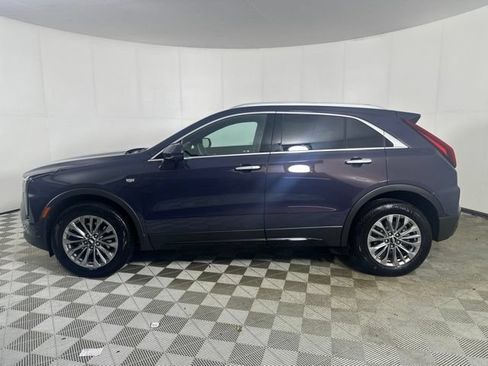 Used 2025 Cadillac XT4 Premium Luxury AWD/4WD image 4