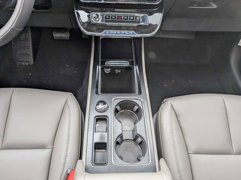New 2026 Lincoln Corsair Premiere AWD/4WD image 13