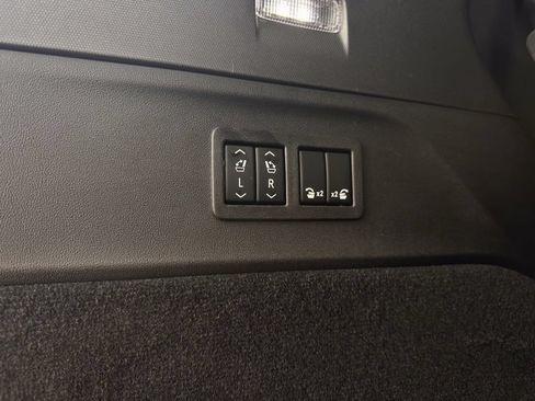 Used 2026 Cadillac Escalade IQ Sport 1 w/ LPO, Floor Liner Package AWD/4WD image 28