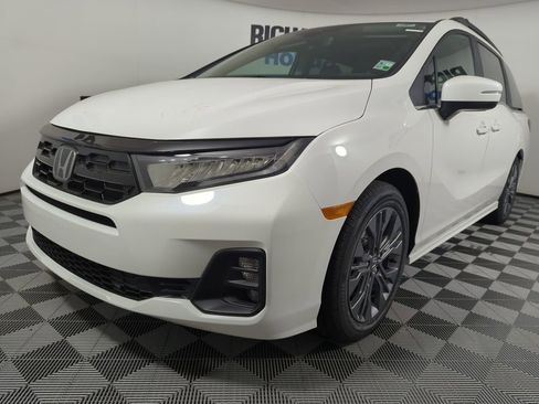 New 2026 Honda Odyssey Touring image 1