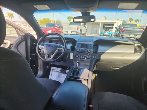 Used 2016 Ford Taurus SEL image 19