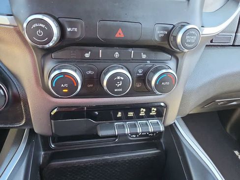 Used 2020 RAM 1500 Big Horn AWD/4WD image 18