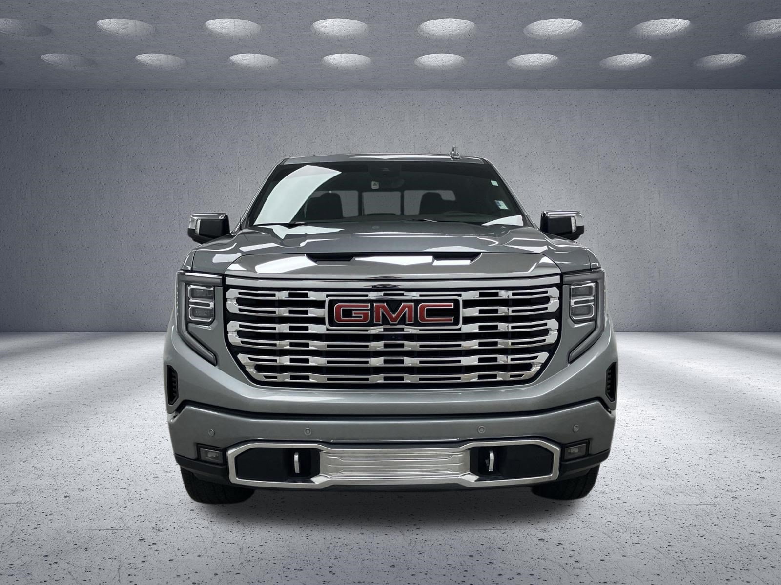 Used 2025 GMC Sierra 1500 Denali w/ Denali Reserve Package AWD/4WD image 8