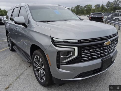 Used 2025 Chevrolet Tahoe High Country w/ Sun And Tow Package AWD/4WD image 3