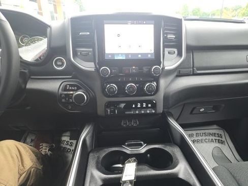Used 2025 RAM 1500 Big Horn AWD/4WD image 23