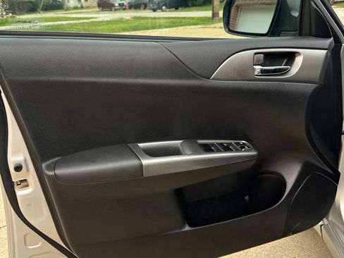 Used 2011 Subaru Impreza 2.5i AWD/4WD image 15