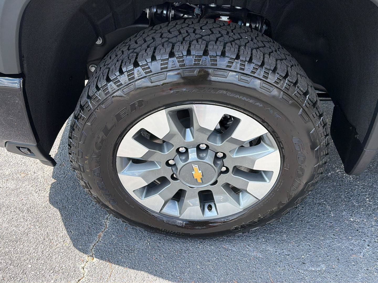 New 2026 Chevrolet Silverado 2500 Custom w/ Custom Value Package AWD/4WD image 32