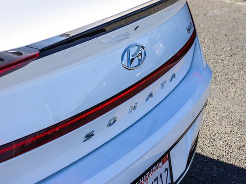 Used 2023 Hyundai Sonata Limited image 10