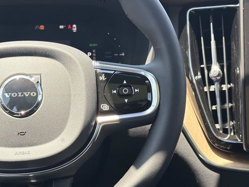New 2026 Volvo XC60 T8 Ultra w/ Climate Package AWD/4WD image 9