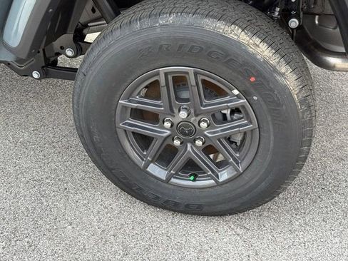 New 2026 Jeep Gladiator Sport image 8