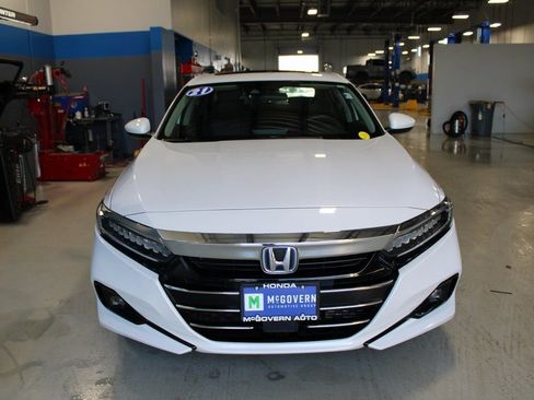 Used 2021 Honda Accord EX image 3