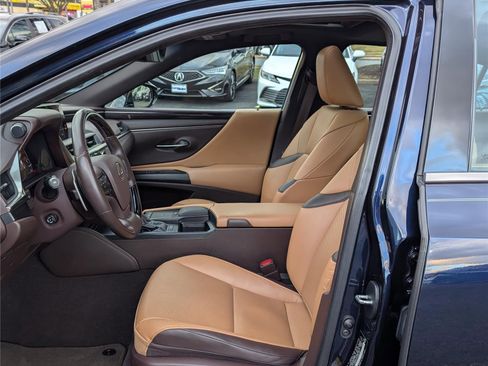 Used 2019 Lexus ES 350 w/ Premium Package image 15