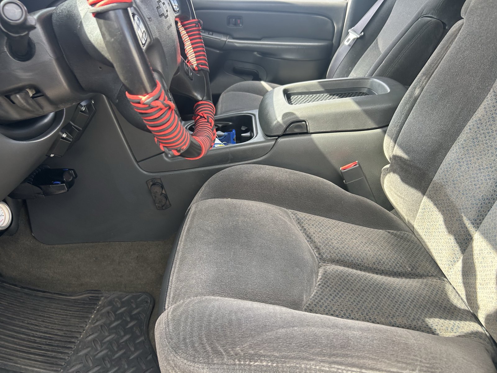 Used 2005 Chevrolet Silverado 2500 LS w/ Heavy-Duty Power Package RWD image 11