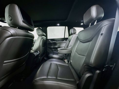 Used 2020 Cadillac XT6 Premium Luxury AWD/4WD image 28