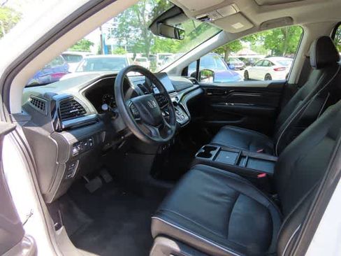 Used 2025 Honda Odyssey Elite image 2