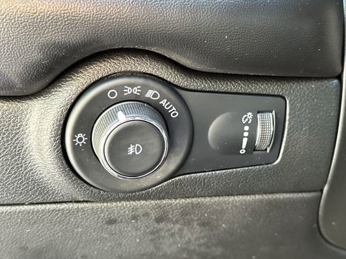 Used 2022 Dodge Durango GT AWD/4WD image 30