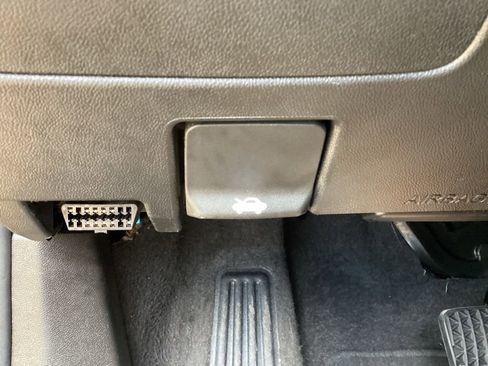 Used 2023 Chevrolet Malibu LS FWD image 54