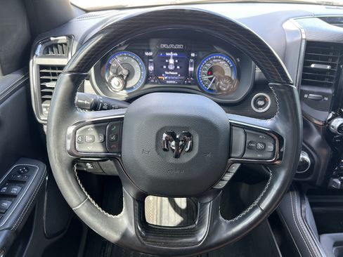 Used 2022 RAM 1500 Limited w/ Body Color Bumper Group AWD/4WD image 18