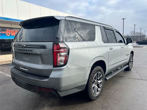 Used 2024 Chevrolet Suburban Z71 w/ Luxury Package image 4