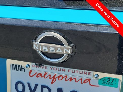 Used 2025 Nissan Kicks SR FWD image 28