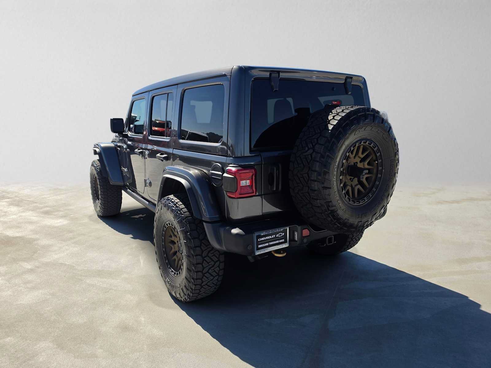 Used 2022 Jeep Wrangler Unlimited Rubicon w/ Xtreme Recon 35" Tire Package AWD/4WD image 5