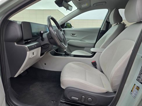 Used 2024 Hyundai Kona SEL FWD image 9