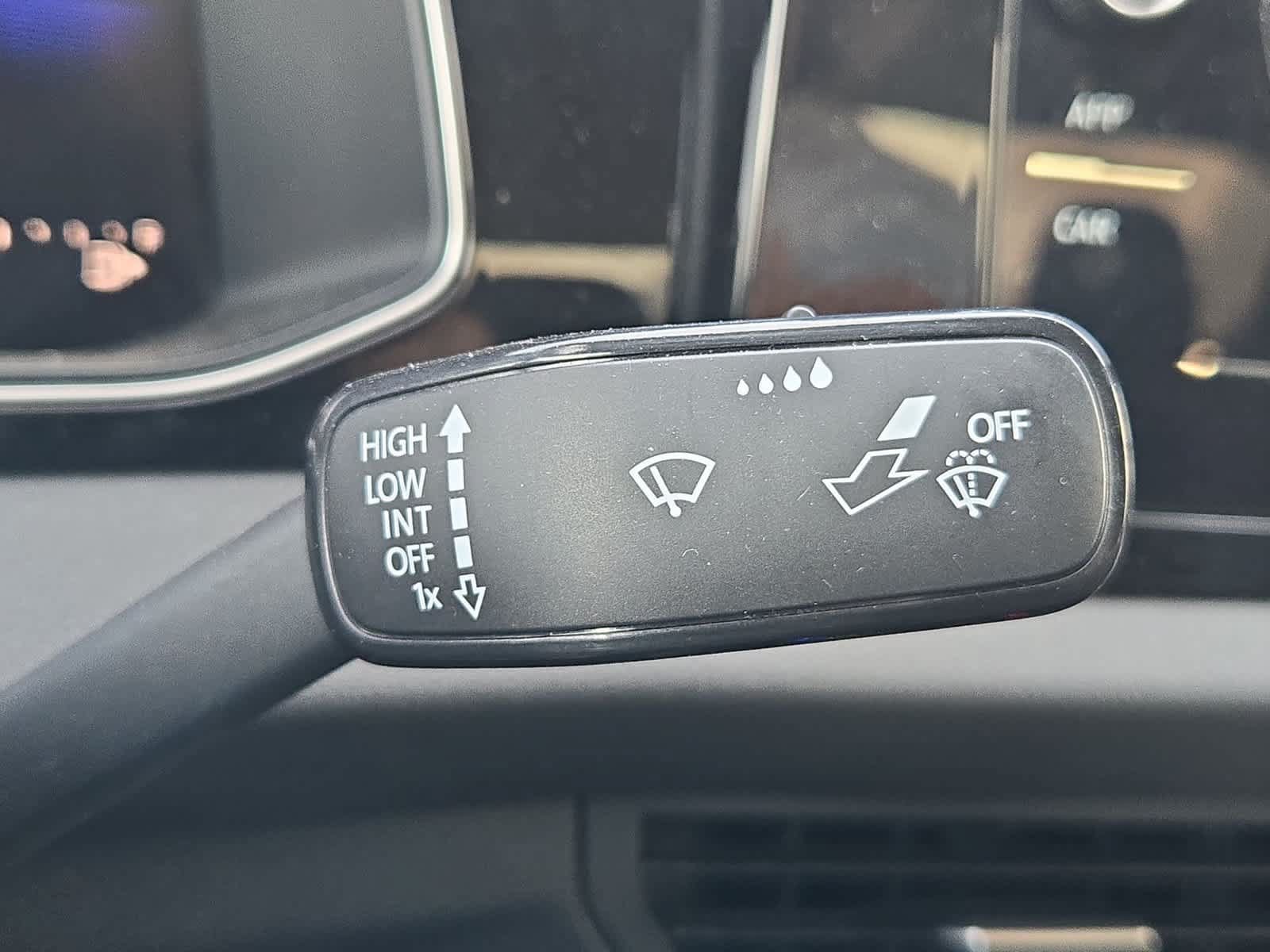 Used 2025 Volkswagen Jetta Sport FWD image 25