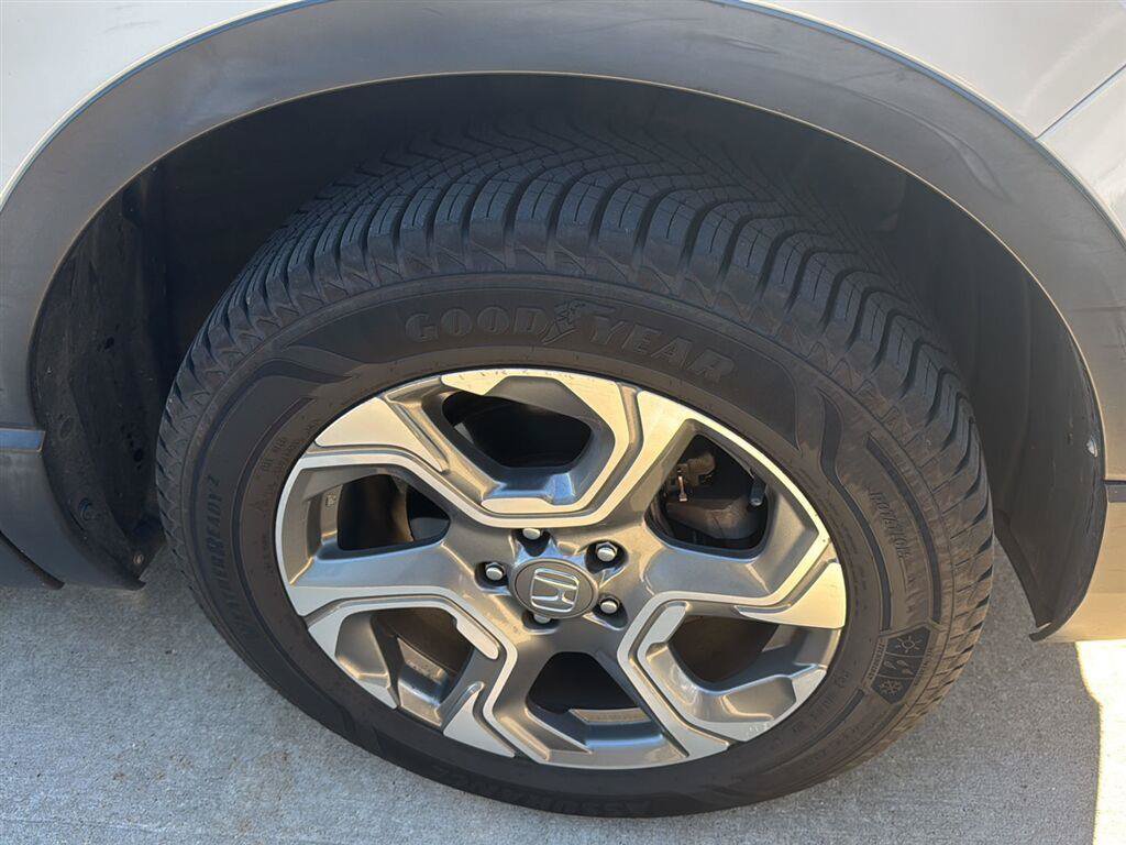 Used 2017 Honda CR-V EX-L image 2