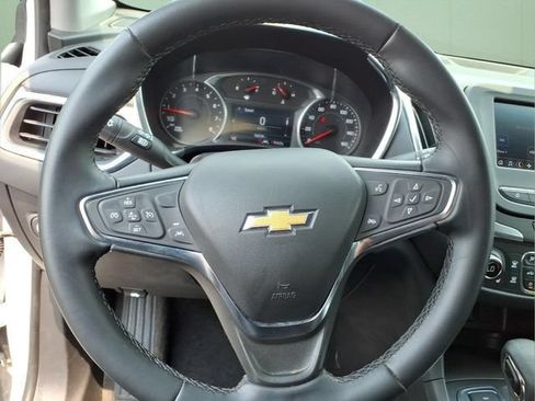 Used 2024 Chevrolet Equinox LT AWD/4WD image 23