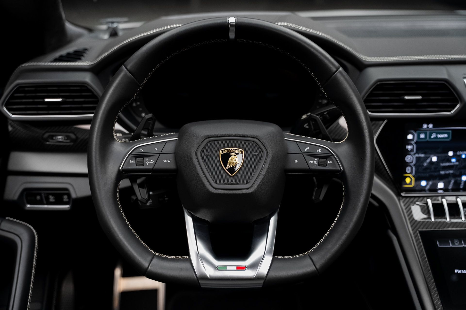 Used 2024 Lamborghini Urus S AWD/4WD image 43