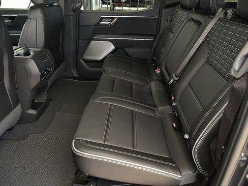 New 2025 GMC Sierra EV Denali image 30