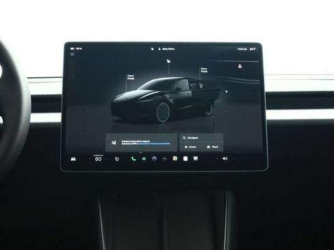 Used 2026 Tesla Model Y 2WD image 37