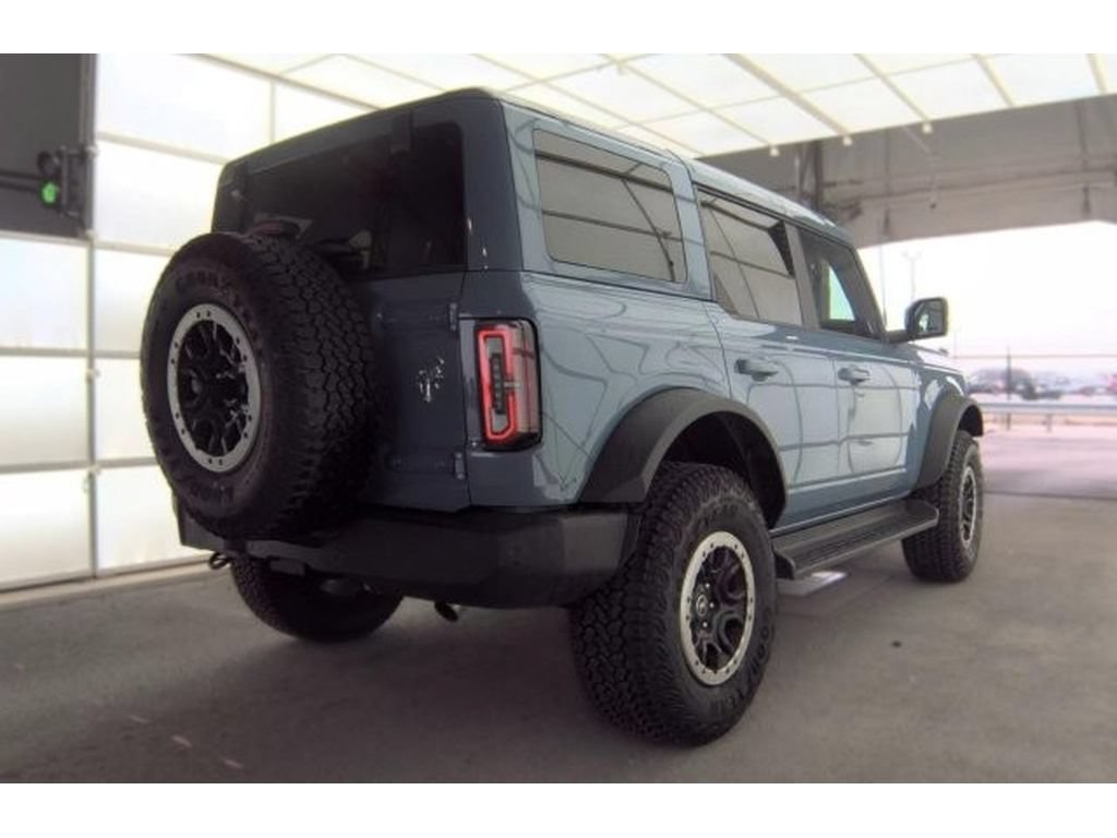 Used 2025 Ford Bronco Outer Banks w/ Sasquatch Package AWD/4WD image 3