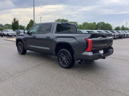 Used 2023 Toyota Tundra Platinum AWD/4WD image 6