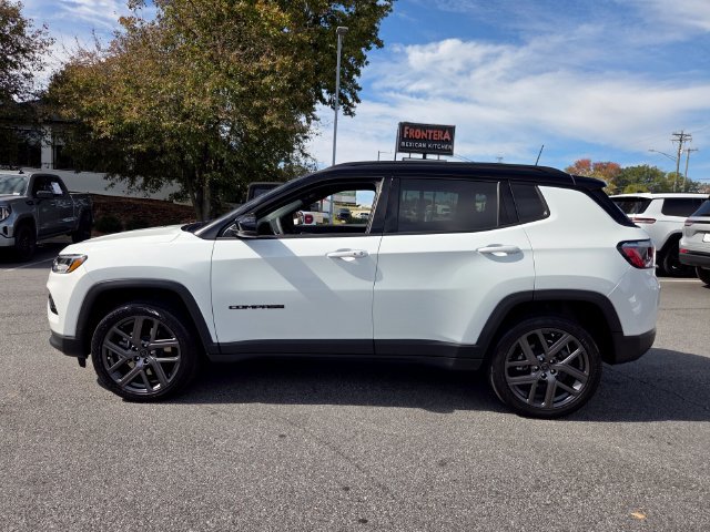 Used 2026 Jeep Compass Limited AWD/4WD image 4