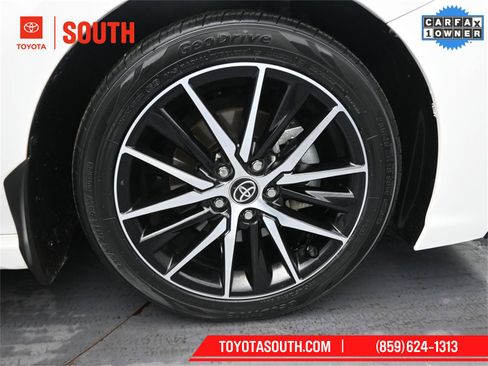 Used 2023 Toyota Camry SE image 30