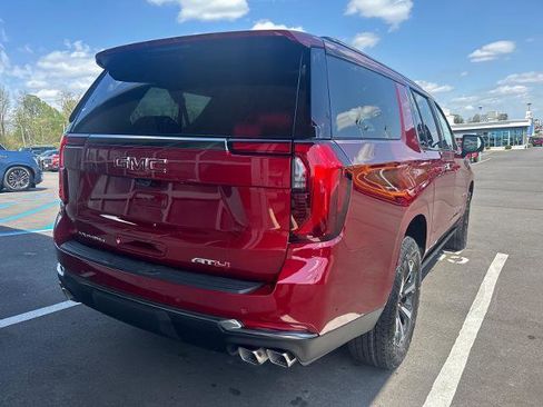 New 2026 GMC Yukon Elevation AWD/4WD image 3