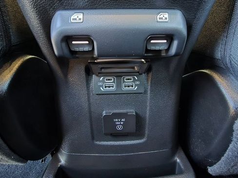 Used 2025 Jeep Wrangler Unlimited Sahara w/ Safety Group AWD/4WD image 23