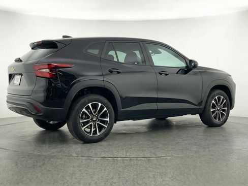 Used 2025 Chevrolet TrailBlazer LT image 9