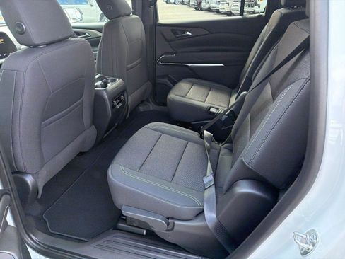 New 2026 Chevrolet Traverse LT FWD image 12
