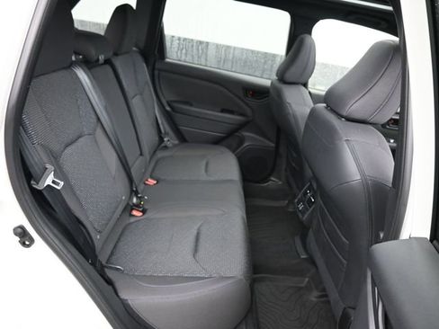 Used 2025 Subaru Forester Premium image 7