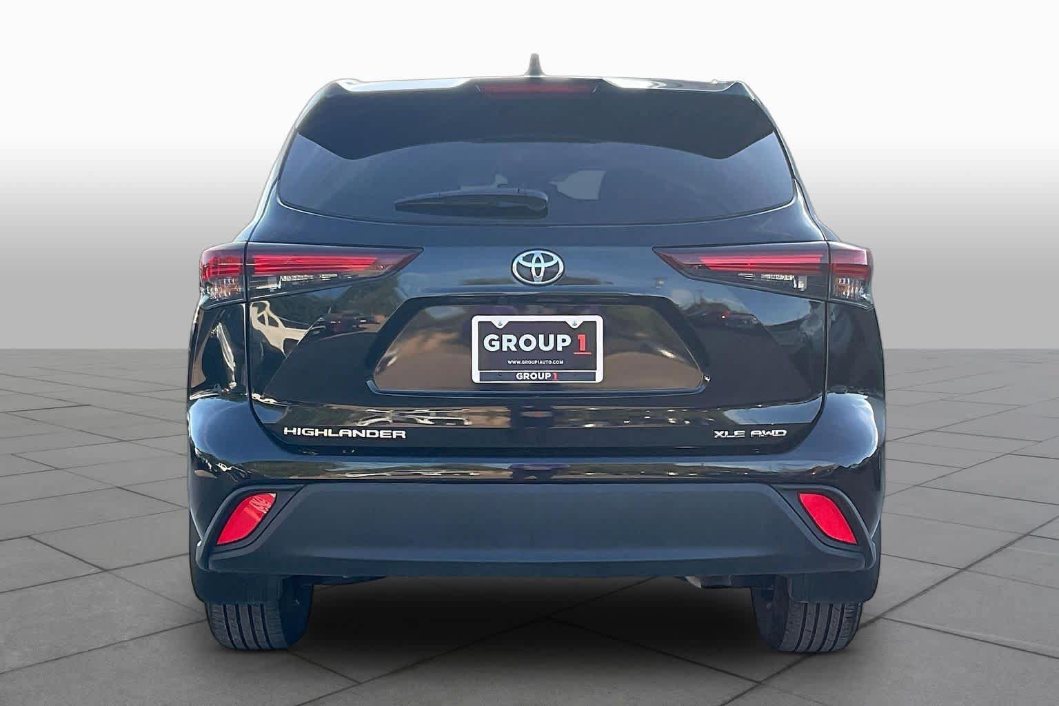 Used 2026 Toyota Highlander XLE AWD/4WD image 5