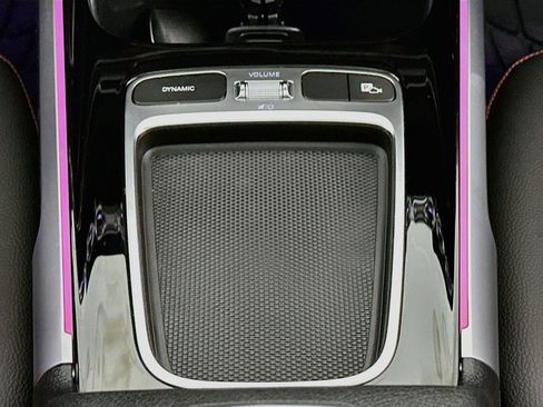 Used 2024 Mercedes-Benz GLB 250 4MATIC image 14