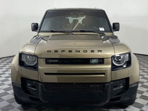 Used 2023 Land Rover Defender 130 X-Dynamic SE image 11