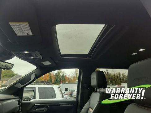 Used 2025 GMC Sierra 1500 AT4 w/ AT4 Premium Package image 13