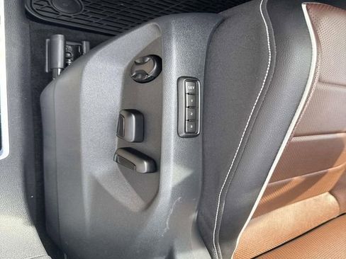 Used 2022 Volkswagen Tiguan SEL R-Line image 21