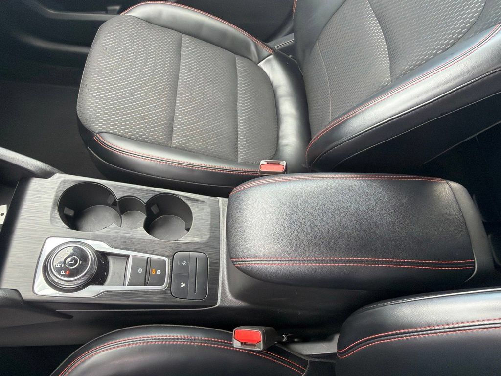 Used 2025 Ford Escape ST-Line Select AWD/4WD image 23