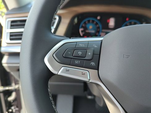 New 2026 Volkswagen Atlas SE image 37