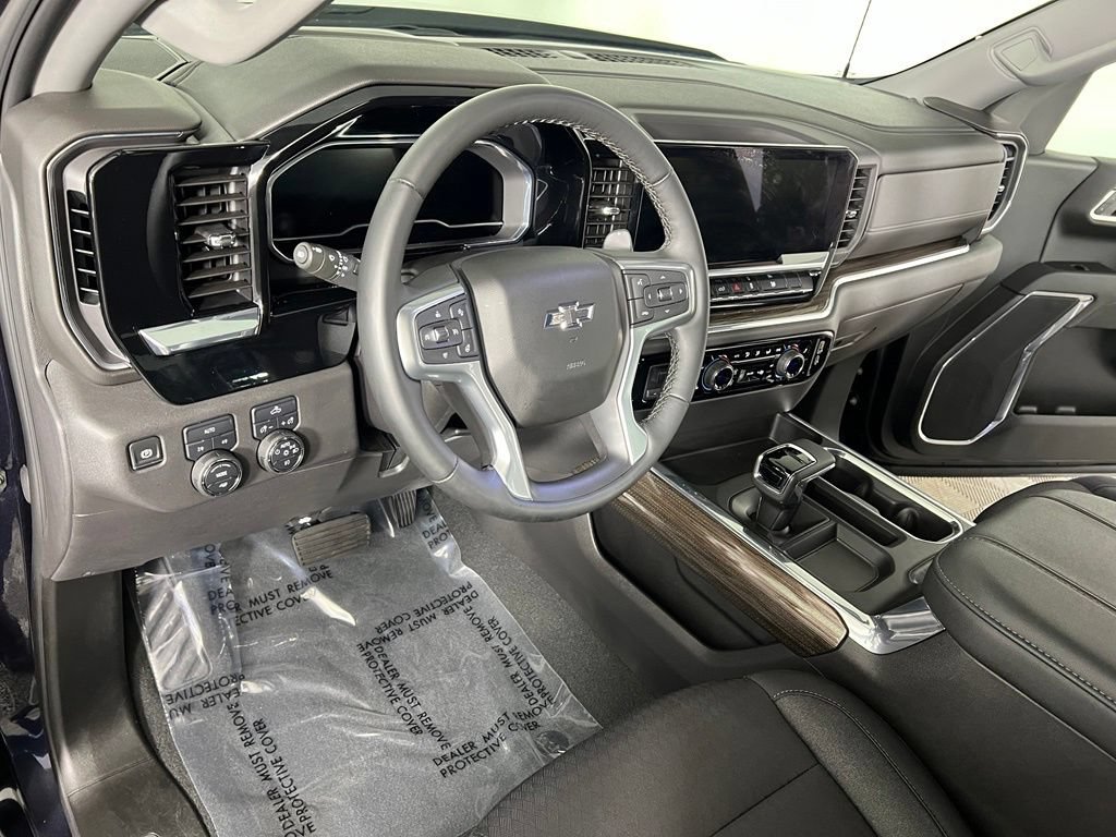 Used 2024 Chevrolet Silverado 1500 RST w/ Max Trailering Package AWD/4WD image 18